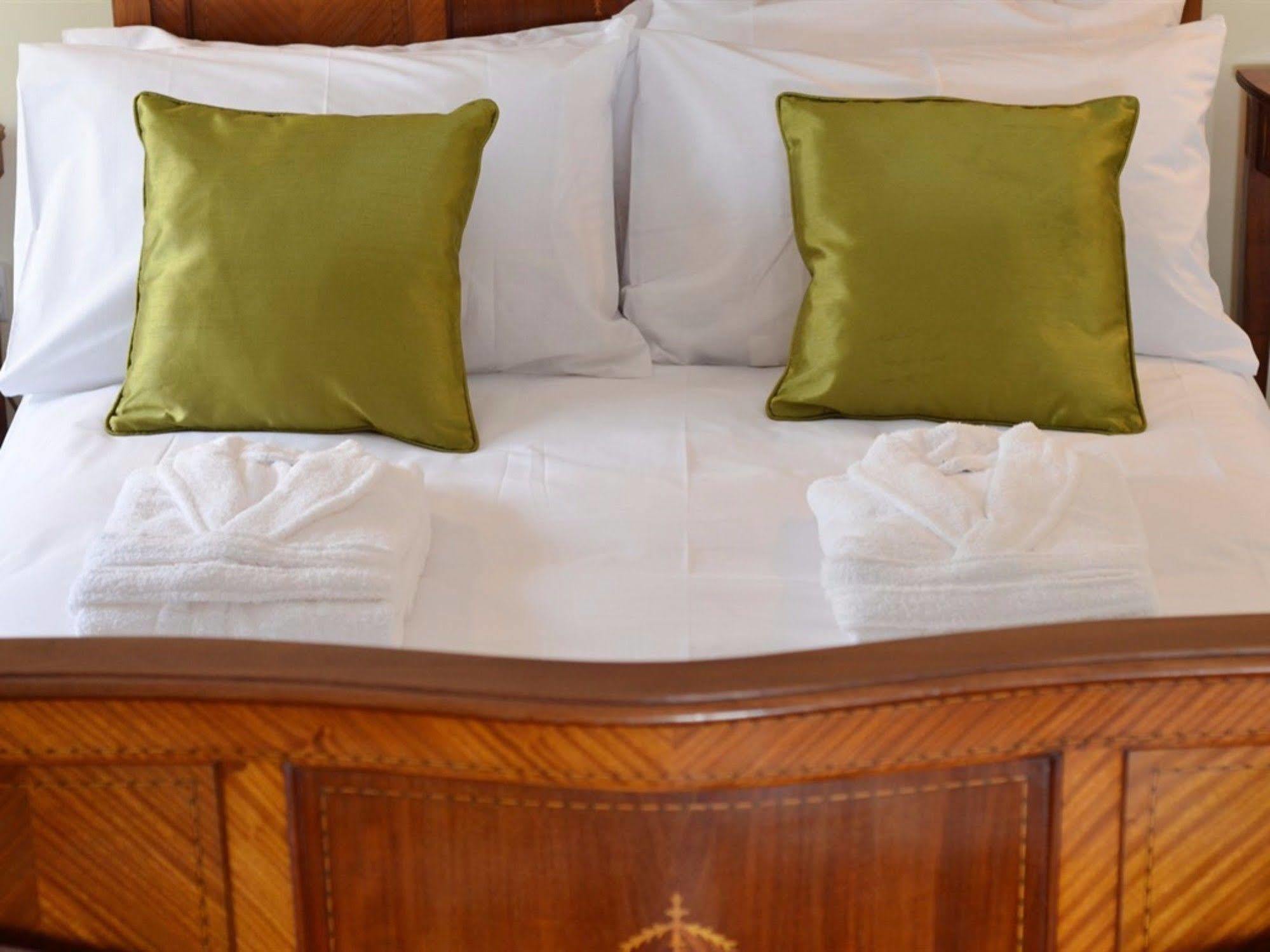 Fern Bank Bed & Breakfast Great Rowsley Bagian luar foto