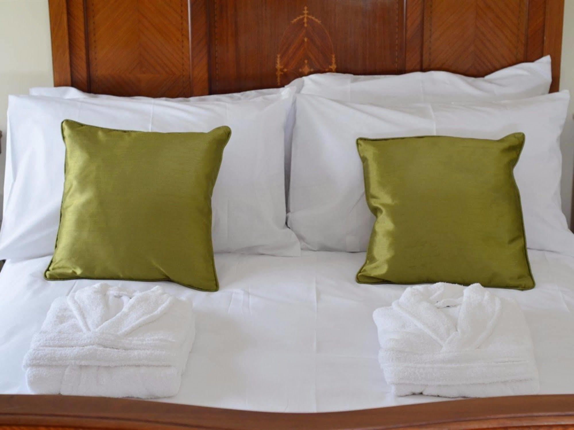 Fern Bank Bed & Breakfast Great Rowsley Bagian luar foto